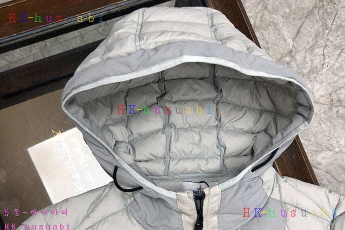 NEW 스톤 아일랜드 패딩 신상 ST 2288261
