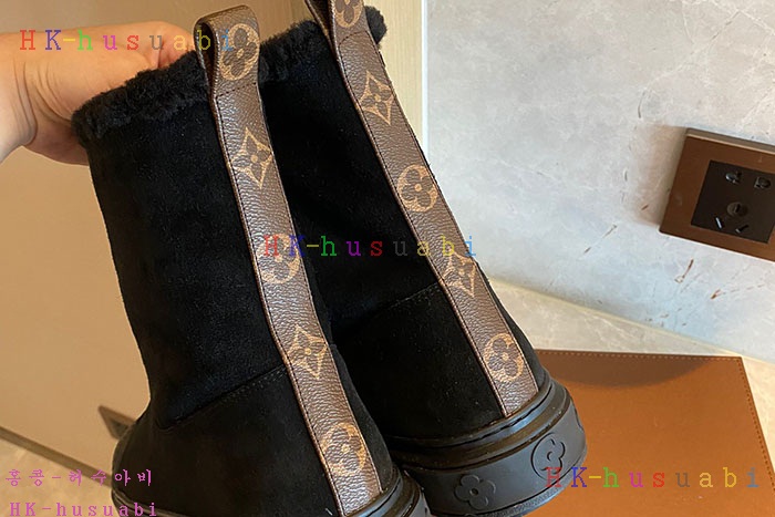 NEW 루이비통 부츠 신상 LV 5525221
