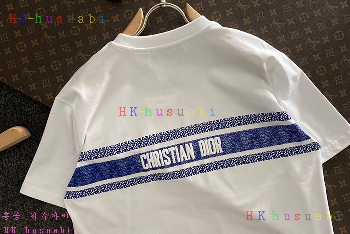 NEW 디올 반팔티 신상 DR 1422505