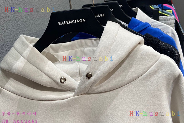 NEW 발렌시아가 후드티 신상 B 662536