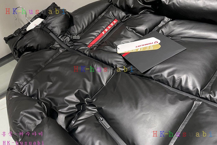 NEW 프라다 패딩 신상  P 3352504