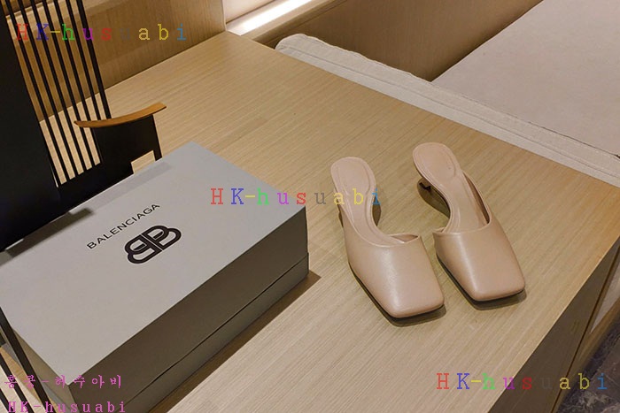 NEW 발렌시아가 신발 신상 B 288829