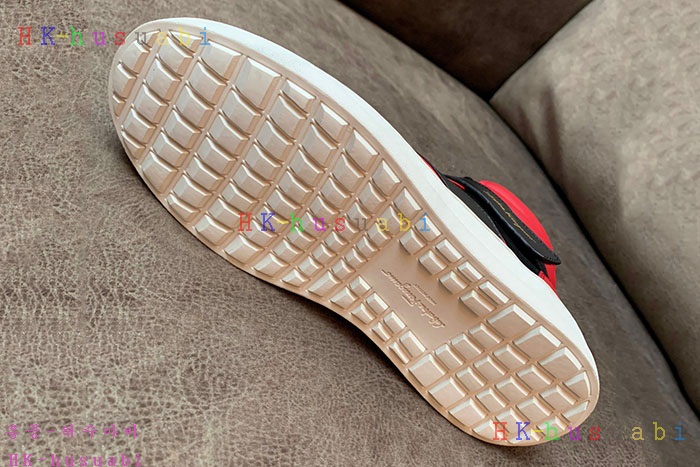 NEW 페라가모 스니커즈 신상 F 725548