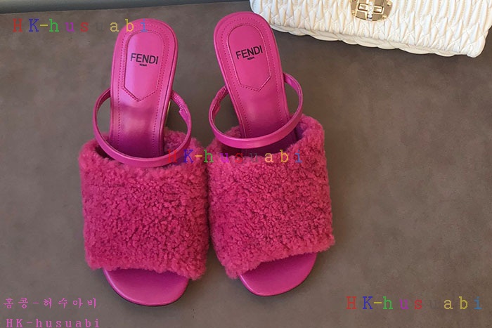 NEW 펜디 신발 신상 FD 328566