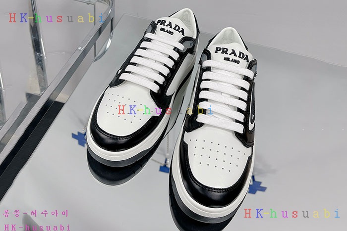 NEW 프라다 스니커즈 신상 P 663605