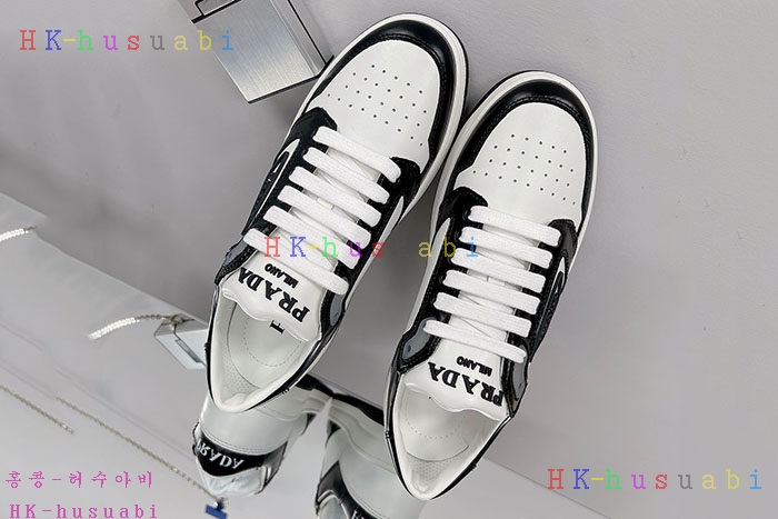 NEW 프라다 스니커즈 신상 P 663605