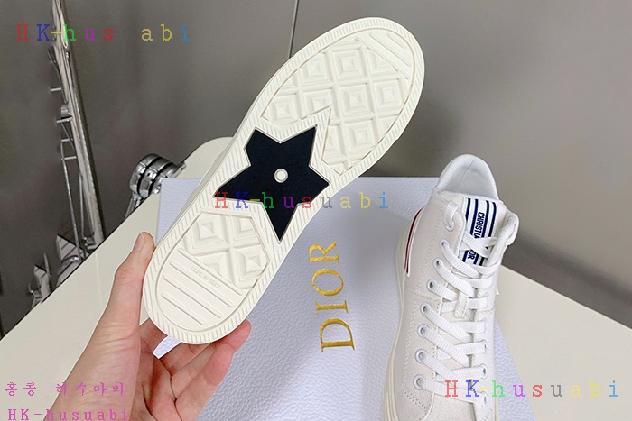 NEW  디올 스니커즈 신상 DR 566912