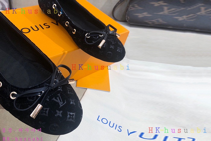 NEW 루이비통 신발 신상 LV 1125342