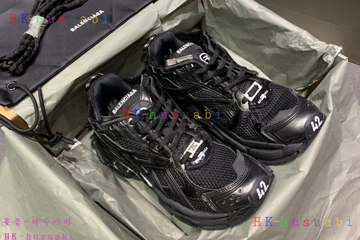 NEW 발렌시아가 신발 신상 B 553404