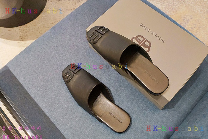 NEW 발렌시아가 신발 신상 B 5582408
