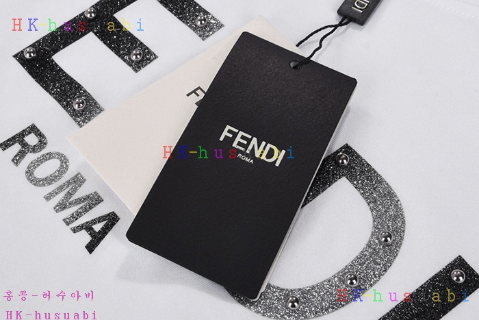 NEW 펜디 반팔티 신상 FD 6296802