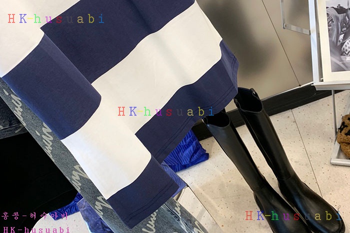 NEW 루이비통 반팔티 신상 LV 418220