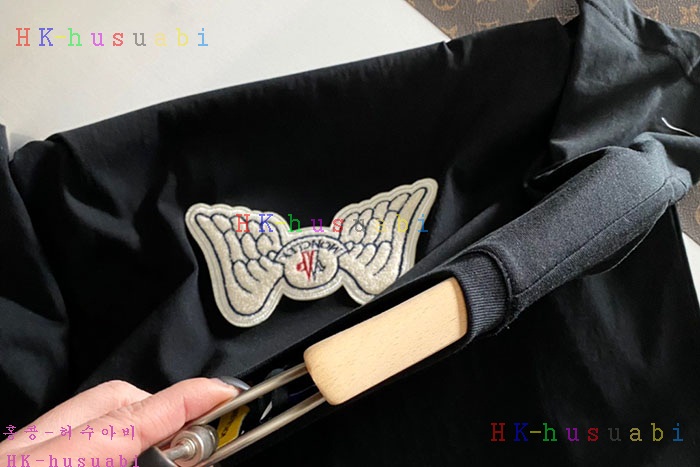 NEW 몽클레어 반팔티 신상 M 1154420