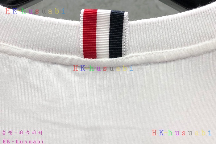 NEW 톰브라운 반팔티 신상 TB 525520