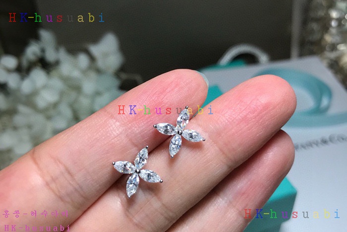 NEW 티파니앤코 귀걸이 신상 T 112421