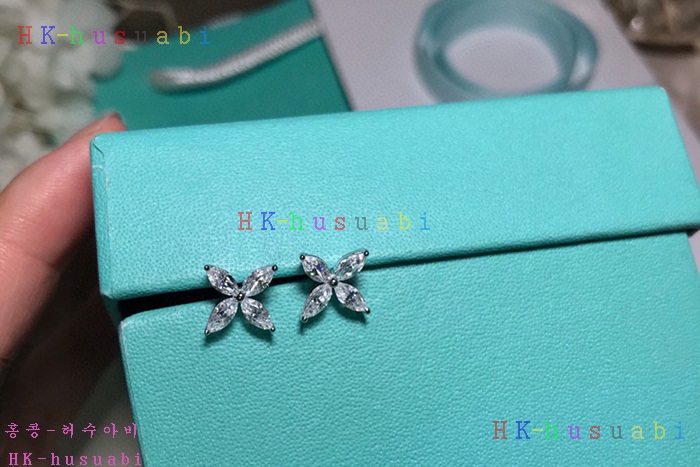 NEW 티파니앤코 귀걸이 신상 T 112421