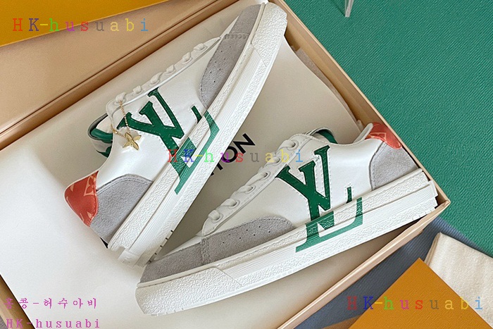 NEW 루이비통 스니커즈 신상 LV 114347