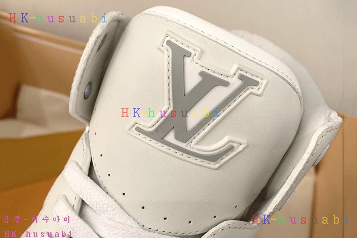 NEW 루이비통 스니커즈 신상 LV 114353