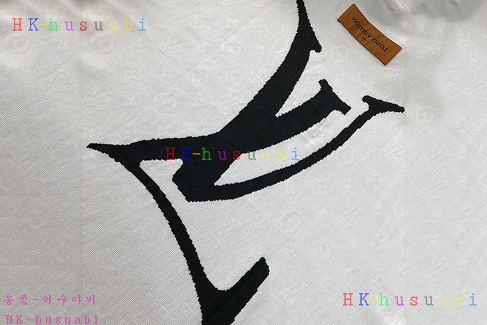 NEW 루이비통 반팔티 신상 LV 152413