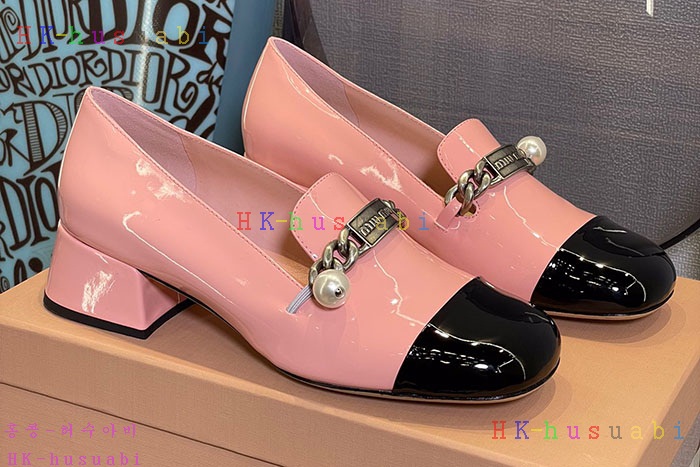 NEW 미우미우 신발 신상 MU 8857440