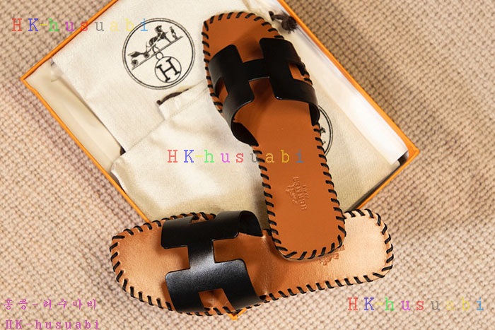 NEW 에르메스 샌들 신상 H 2425013