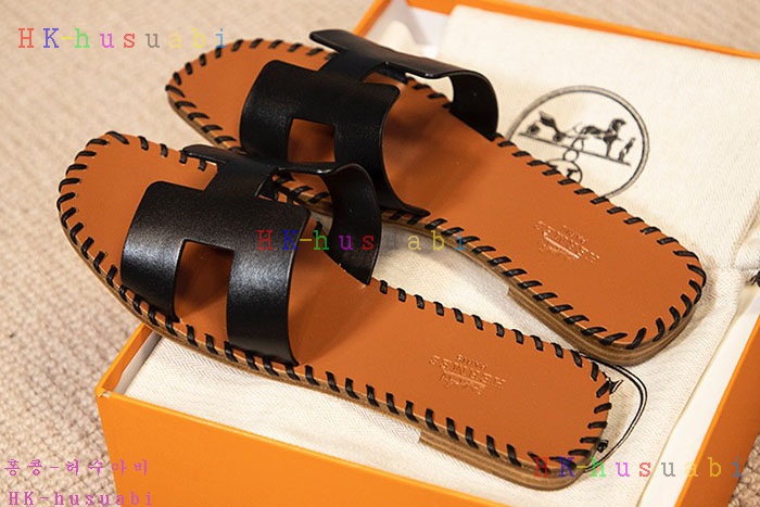 NEW 에르메스 샌들 신상 H 2425013