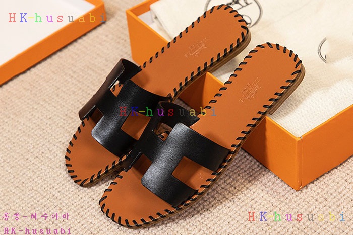 NEW 에르메스 샌들 신상 H 2425013