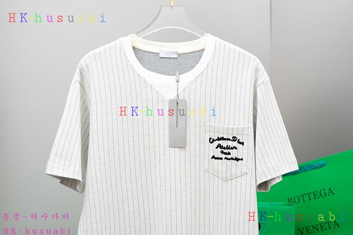 NEW 디올 반팔티 신상 DR 552441