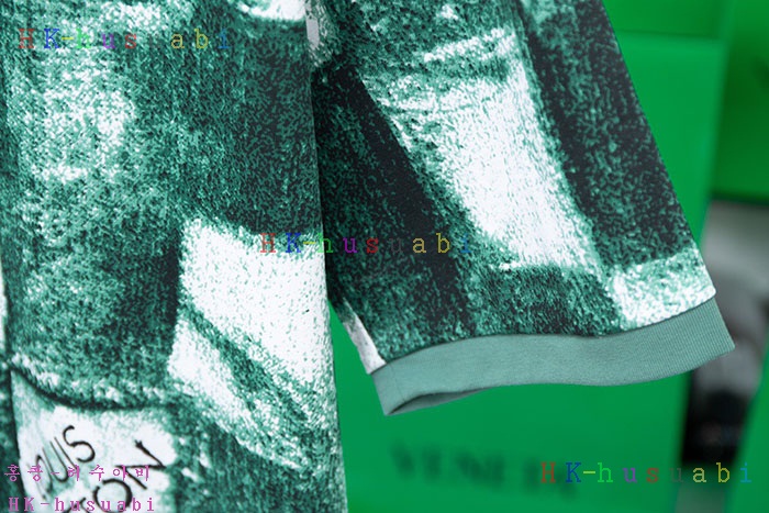 NEW 루이비통 반팔티 신상 LV 774223