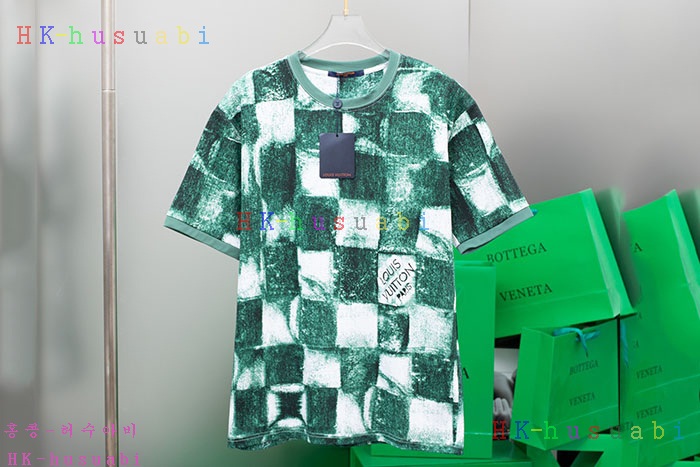 NEW 루이비통 반팔티 신상 LV 774223