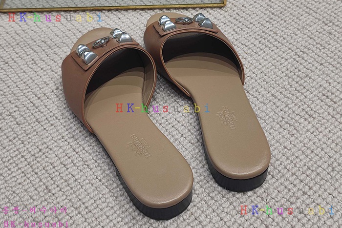 NEW 에르메스 샌들 신상  H 84503