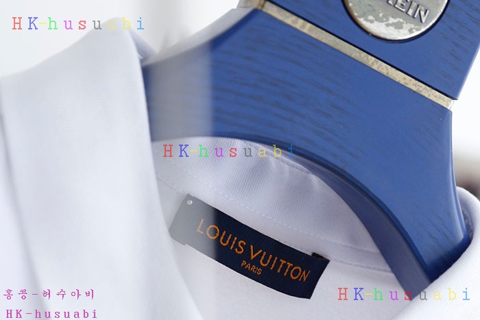 NEW 루이비통 반팔티 신상 LV 195244