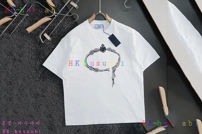 NEW 프라다 반팔티 신상 P 5572213