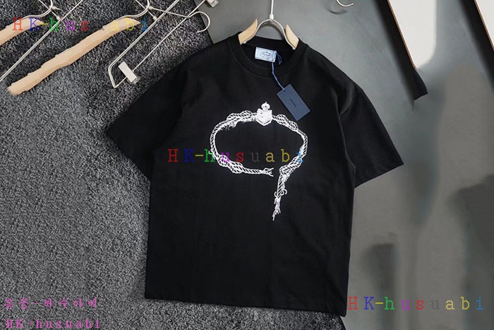 NEW 프라다 반팔티 신상 P 5572213