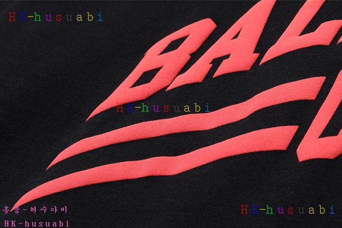 NEW 발렌시아가 반팔티 신상 B 557252