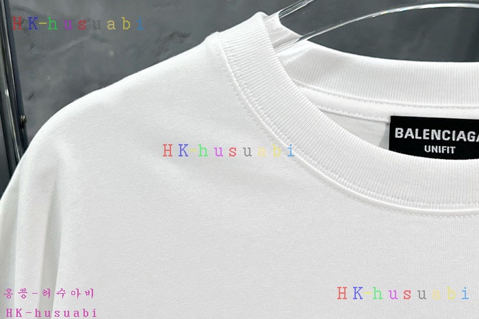 NEW 발렌시아가 반팔티 신상 B 557257