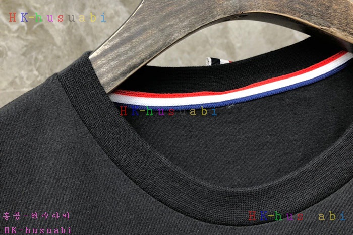 NEW 톰브라운 반팔티 신상 TB 4245531