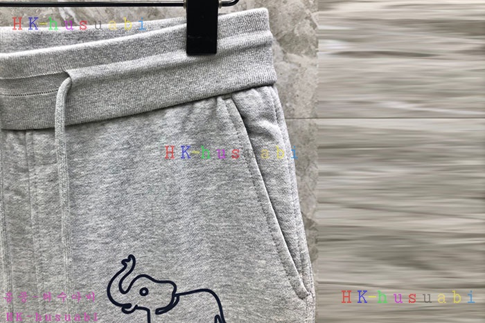 NEW 톰브라운 반바지 신상 TB 4245522