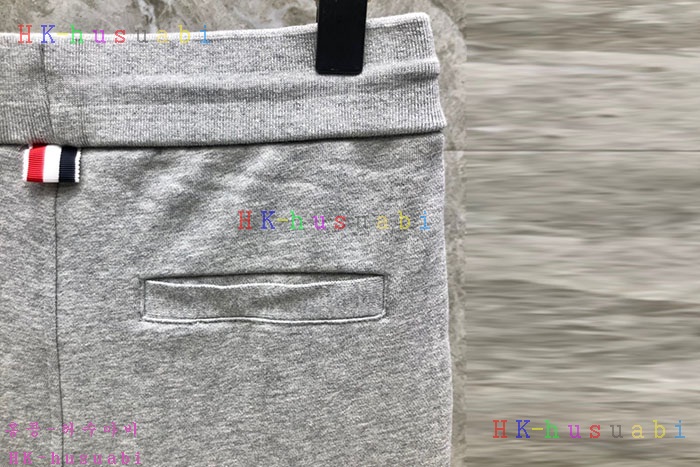 NEW 톰브라운 반바지 신상 TB 4245520