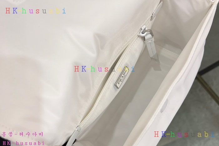★미러급★프라다 스몰 패디드 숄더 가방  1BD313-3