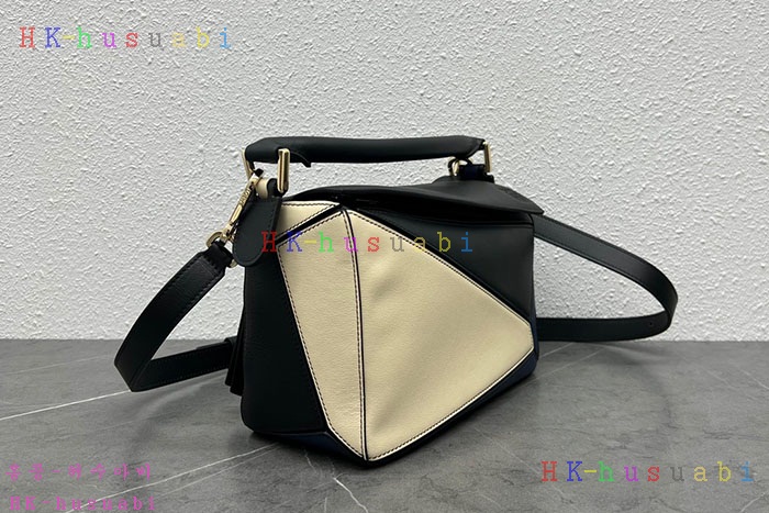 ★미러급★로에베 스몰 퍼즐백 LW29550