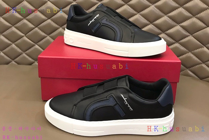 NEW 페라가모 스니커즈 신상 F 933105
