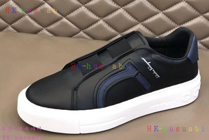 NEW 페라가모 스니커즈 신상 F 933105