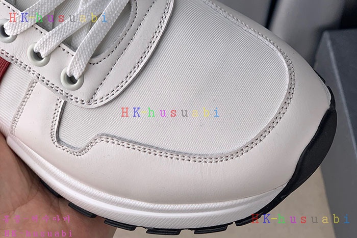 NEW 프라다 스니커즈 신상 P 245521