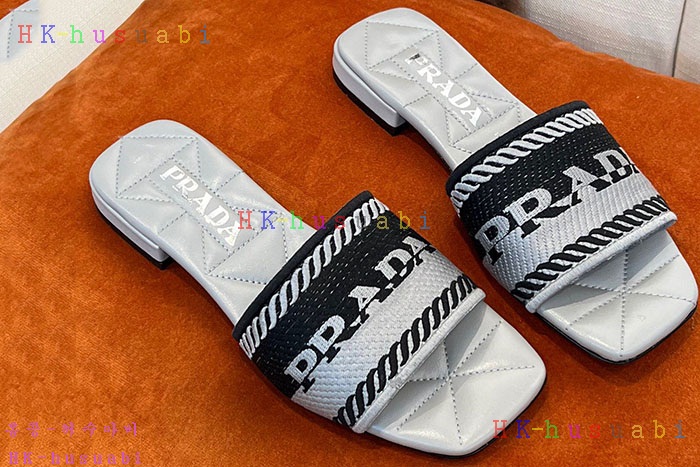 NEW 프라다 샌들 신상 P 245515
