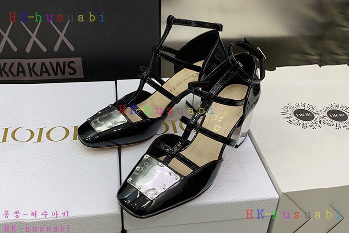 NEW 디올 신발 신상 DR 540012