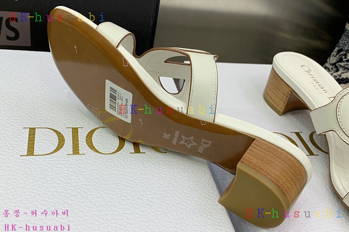 NEW 디올 샌들 신상 DR 555105