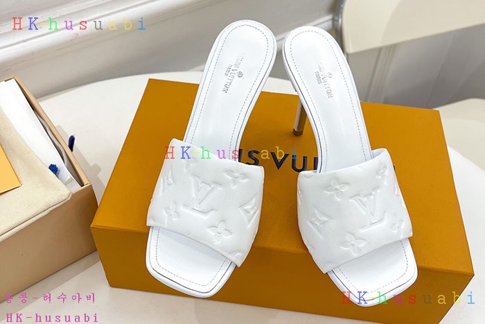 NEW 루이비통 샌들 신상 LV 80235