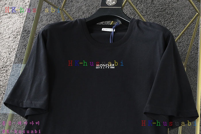 NEW 몽클레어 반팔티 신상 M 755401