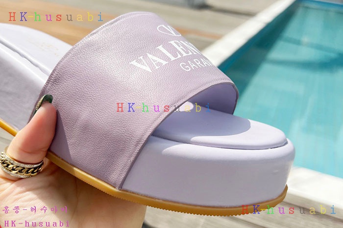 NEW 발렌티노 샌들 신상 V 556028